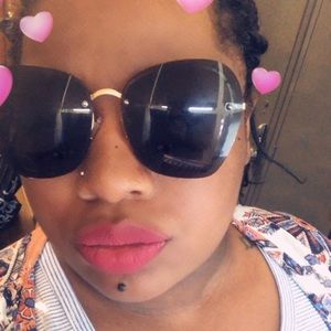 Meet your Posher, Deja